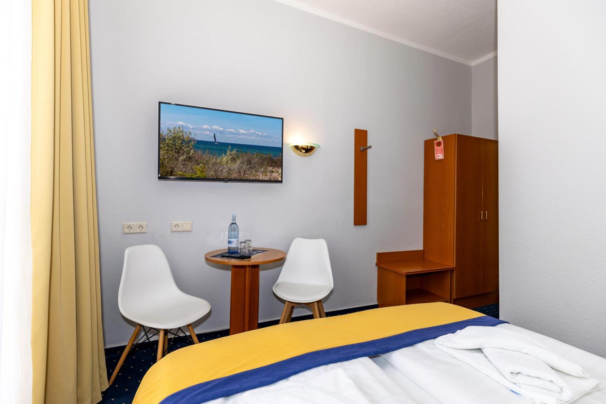 Hotel Zur Traube Ostseebad Kühlungsborn Exterior foto
